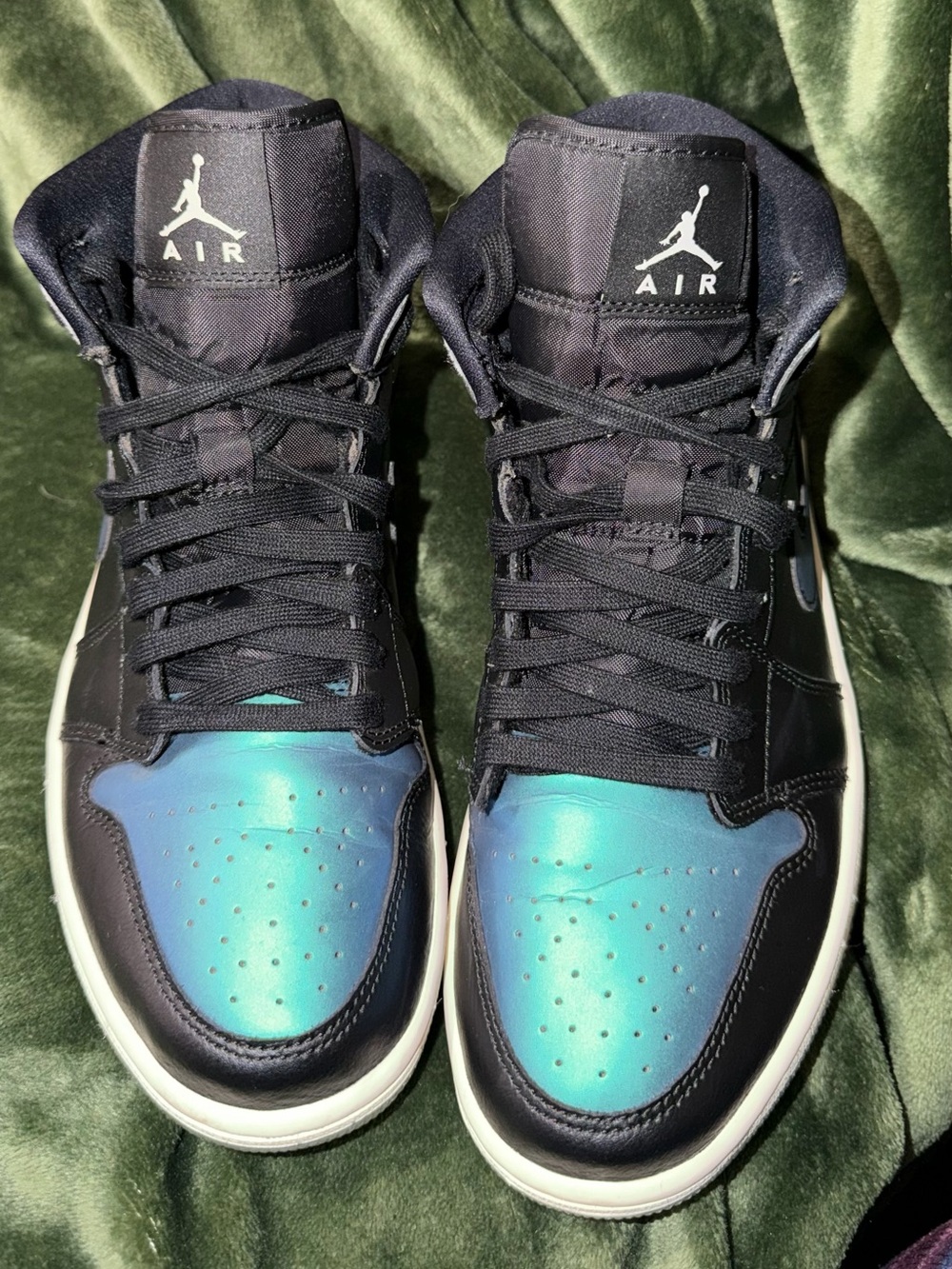 Nike air Jordan mid iridescent #263